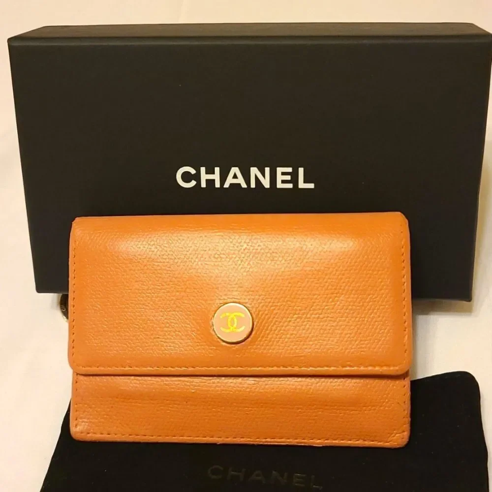 💯 Authentic Chanel Short Wallet 🍀